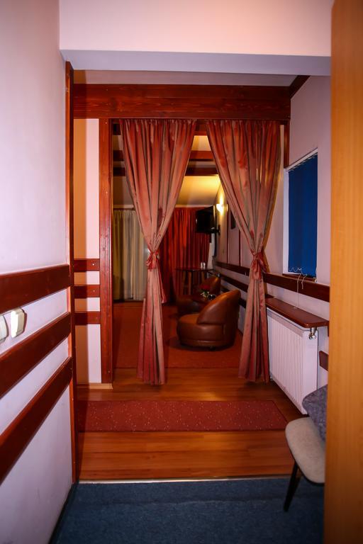 Hotel Silva Vatra Dornei Exterior foto